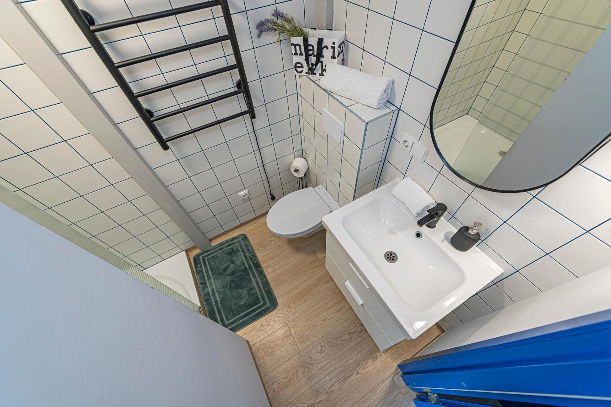 Mini Loft 1 Bd Apt By Hostlovers Kaunas Exterior foto